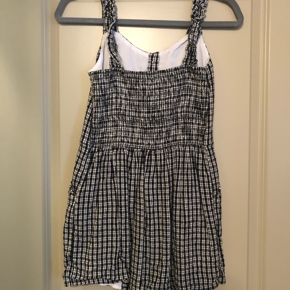 Hollister romper - Size Medium - Picture 2 of 4